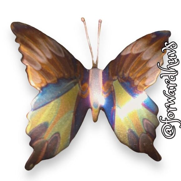 Vintage Butterfly Pin - Picture 5 of 9